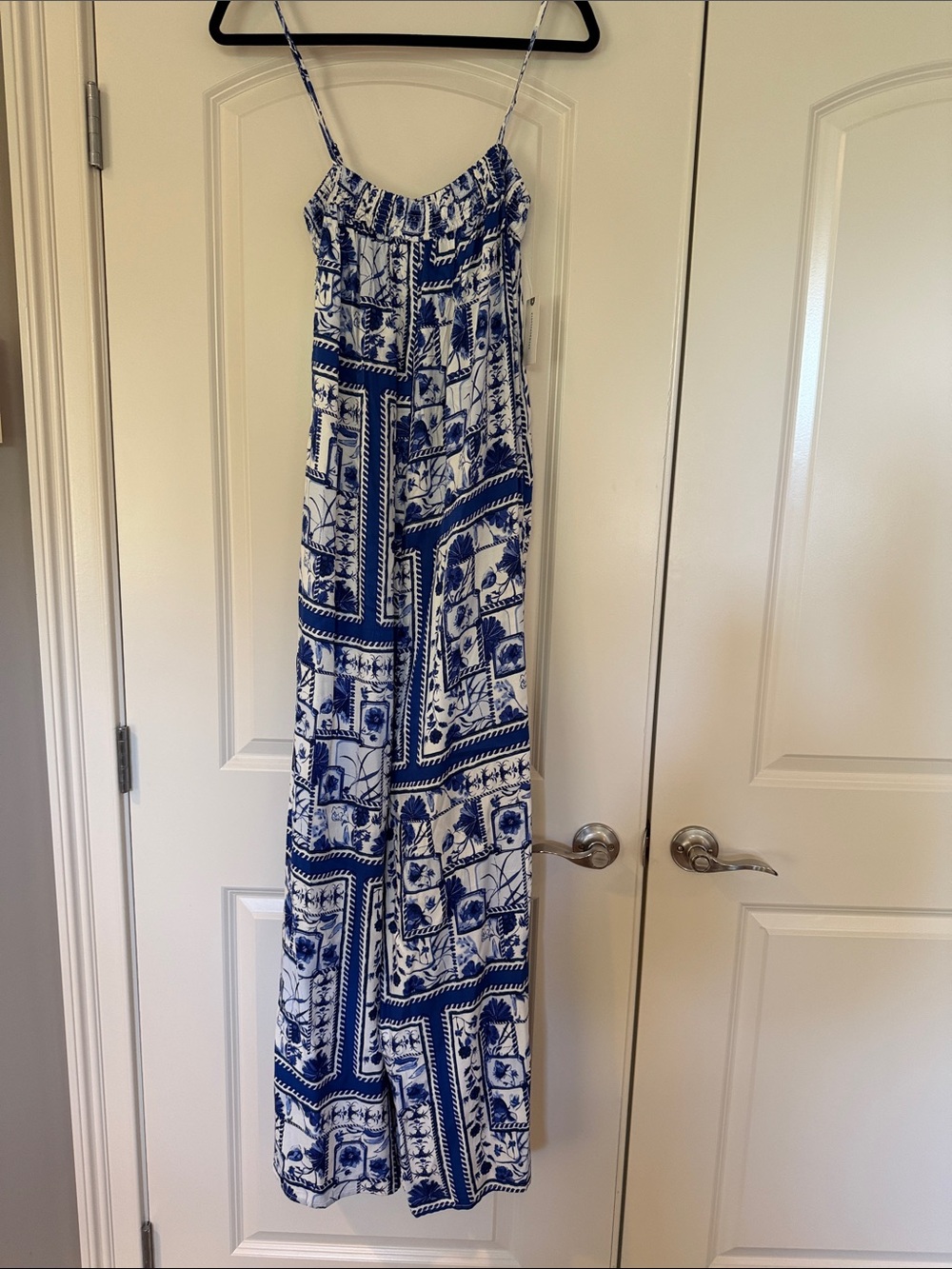 Anthropologie Maeve wide leg fluid jumpsuit blue white floral pants medium new - Picture 2 of 4